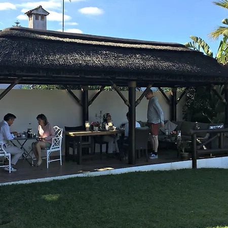 Nocleg ze śniadaniem Breeze Boutique Guest Rooms, Marbella Sitio de Calahonda