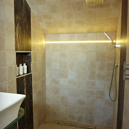 ベッド・アンド・ブレックファスト Breeze Boutique Guest Rooms, Marbella Sitio de Calahonda