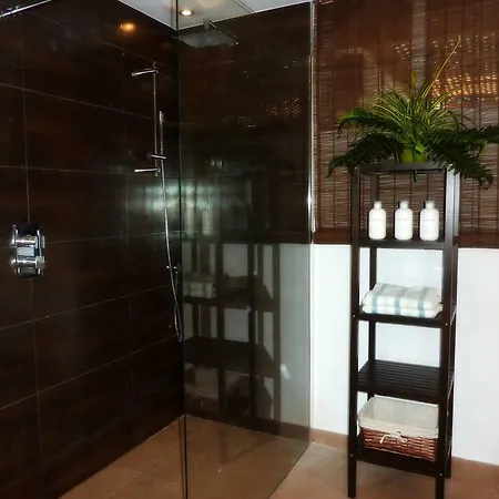 Breeze Boutique Guest Rooms, Marbella Bed & Breakfast 4*