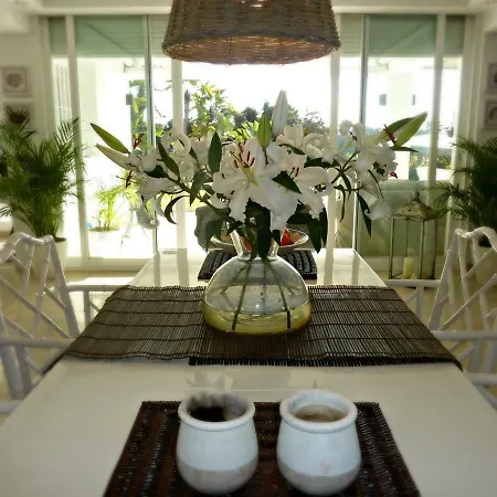 Breeze Boutique Guest Rooms, Marbella Bed & Breakfast 4*