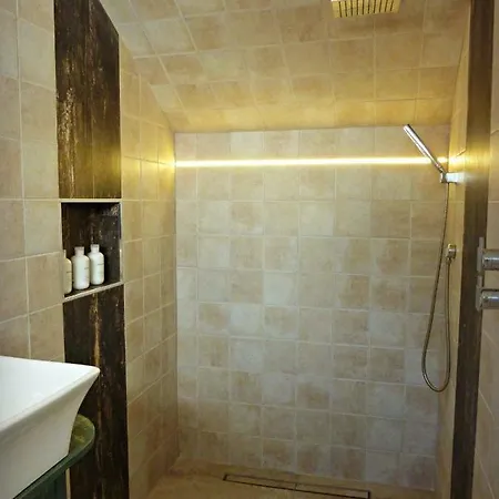 Breeze Boutique Guest Rooms, Marbella Sitio de Calahonda