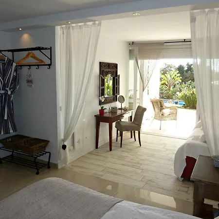 Breeze Boutique Guest Rooms, Marbella