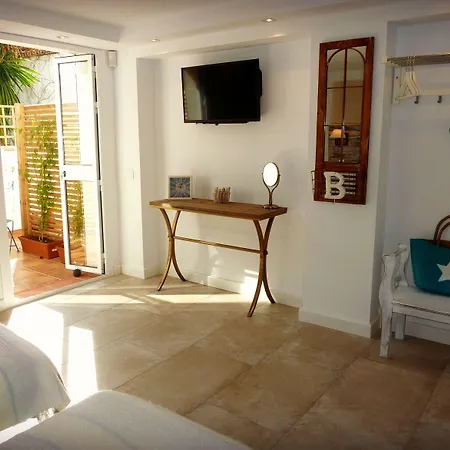 Breeze Boutique Guest Rooms, Marbella Sitio de Calahonda