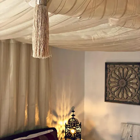 Breeze Boutique Guest Rooms, Marbella Bed and breakfast 4*