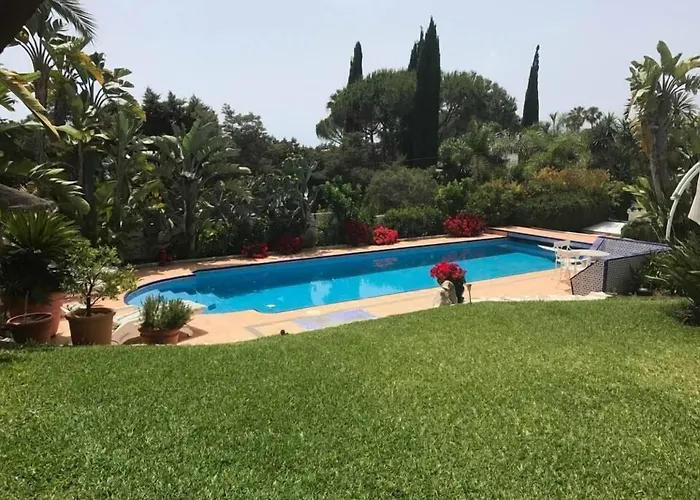 فندق مبيت وإفطار Breeze Boutique Guest Rooms, Marbella