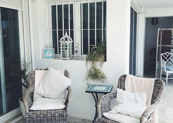 Breeze Boutique Guest Rooms, Marbella Couette-café 4*