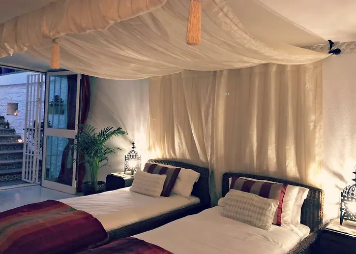 فندق مبيت وإفطار Breeze Boutique Guest Rooms, Marbella