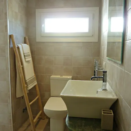 Breeze Boutique Guest Rooms, Marbella לינה וארוחת בוקר 4*