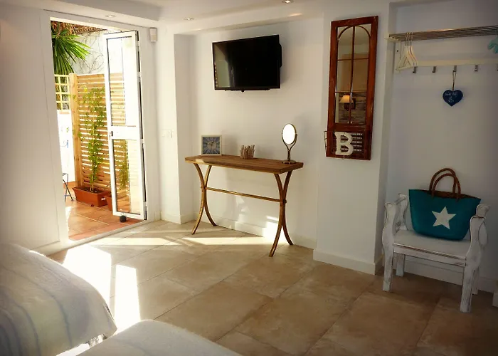 Breeze Boutique Guest Rooms, Marbella Sitio de Calahonda